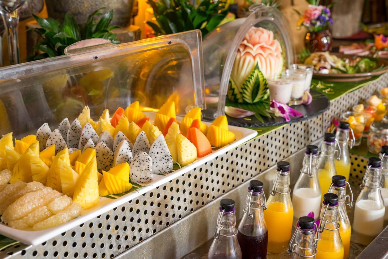 Golden Temple Residence Сиемрип Экстерьер фото A buffet at a hotel