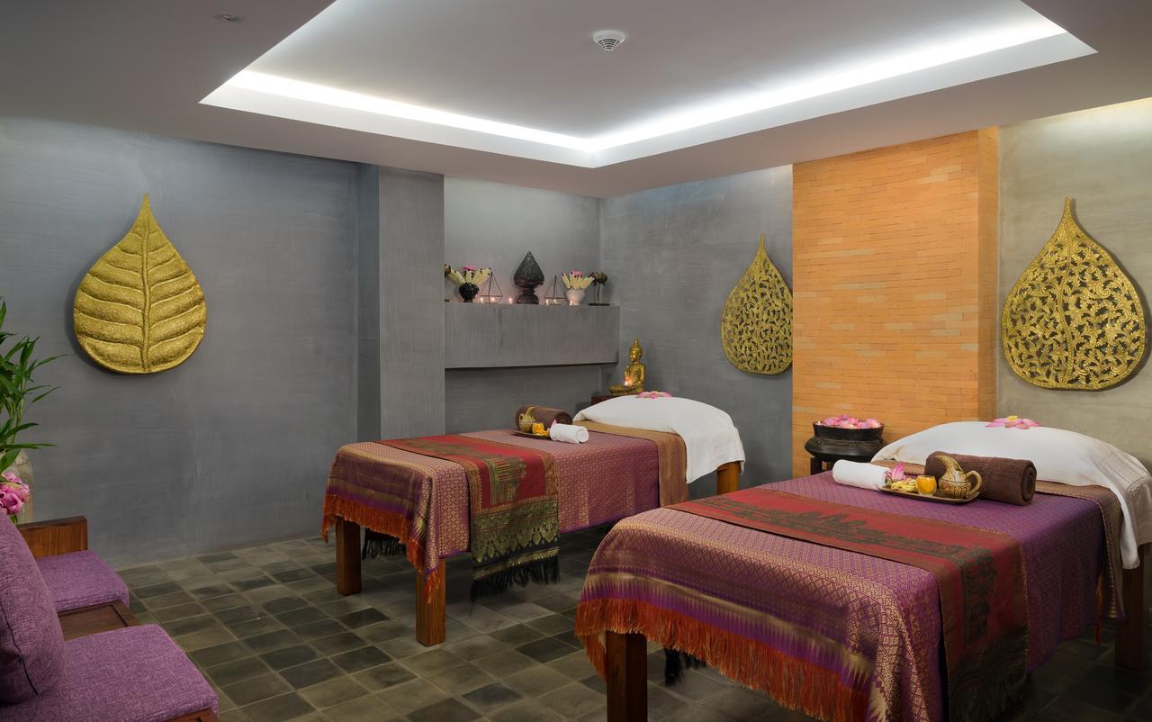 Golden Temple Residence Сиемрип Экстерьер фото Thai massage beds
